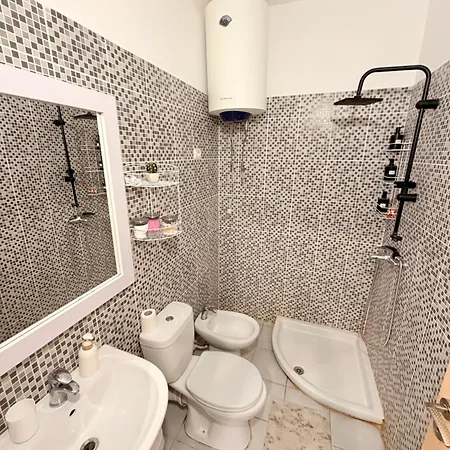 Soleil - Sea View With Balcony Vlorë